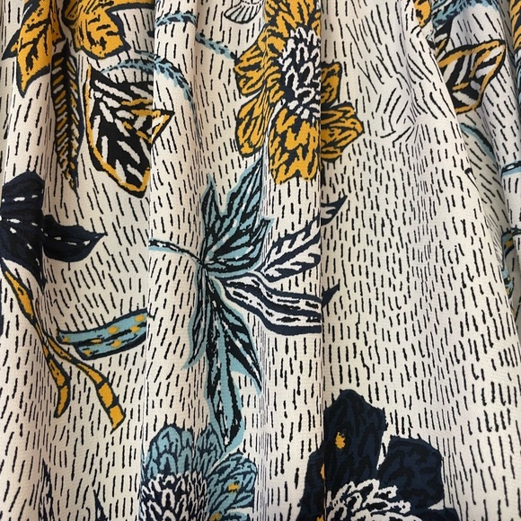 NWOT Evereve Adina Square Neck Floral Print top Size S blue and white print - Picture 5 of 8